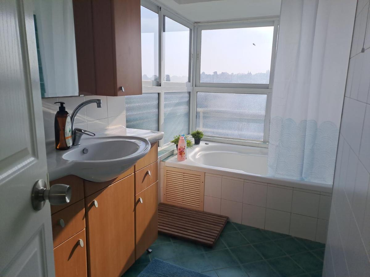 Galilean Villa With Jacuzzi Qiryat Amal Exterior photo